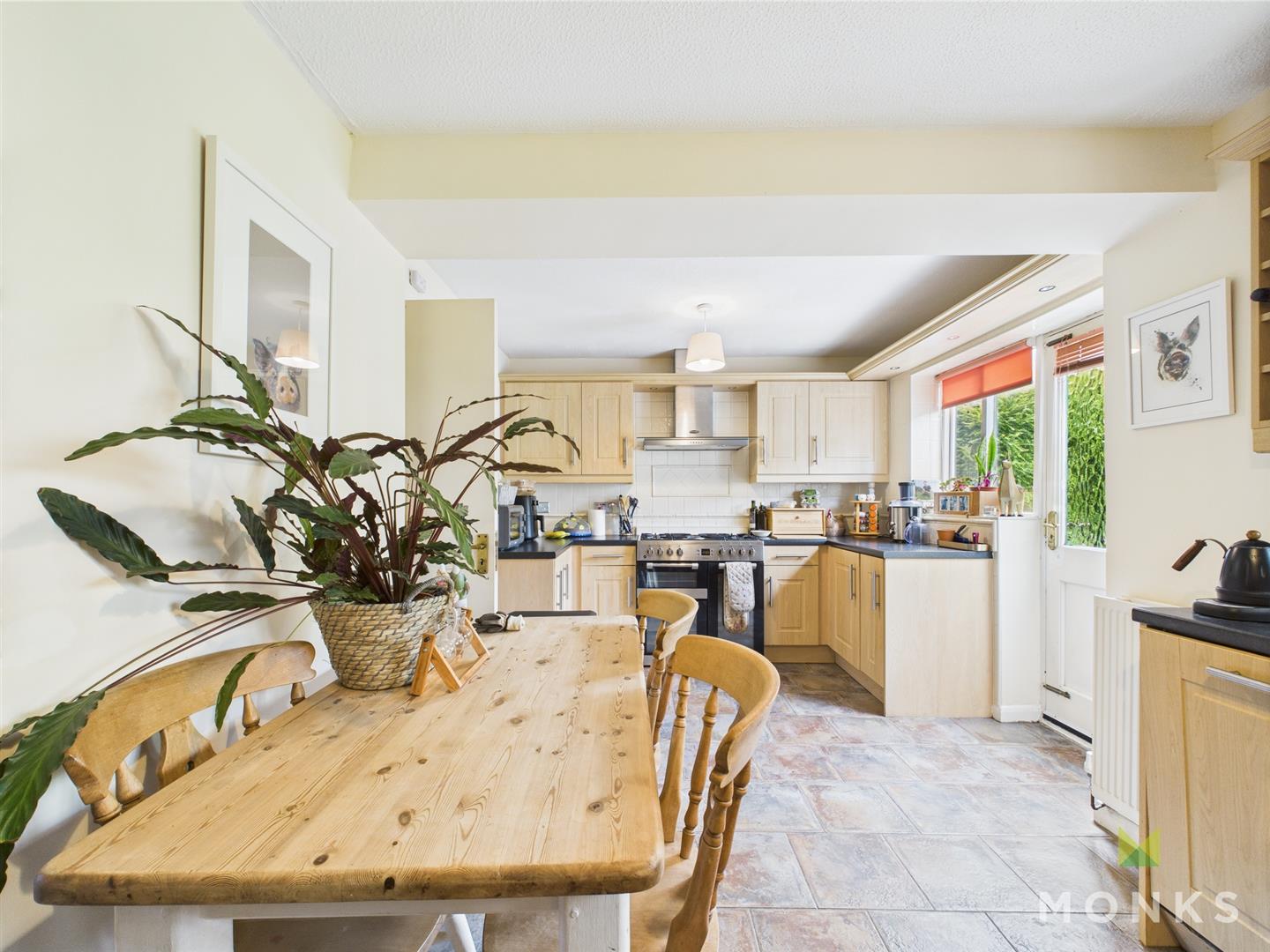 18 Millers Green, Shrewsbury, SY1 2UB SSTC